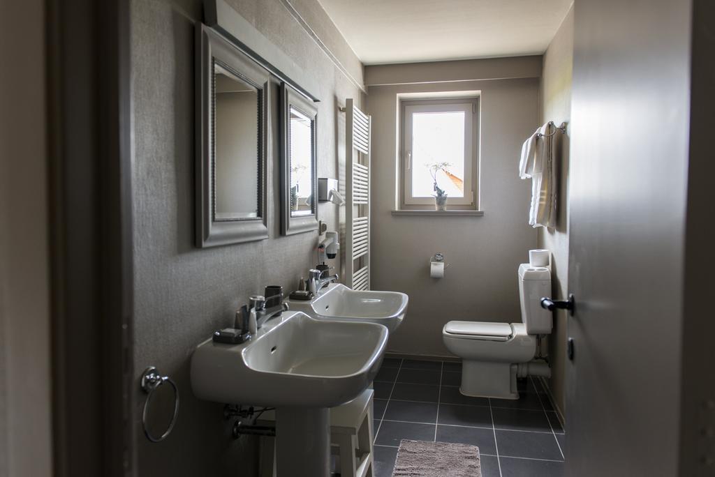 Lebeau 19 Hotel Кноке-Хайст Екстериор снимка